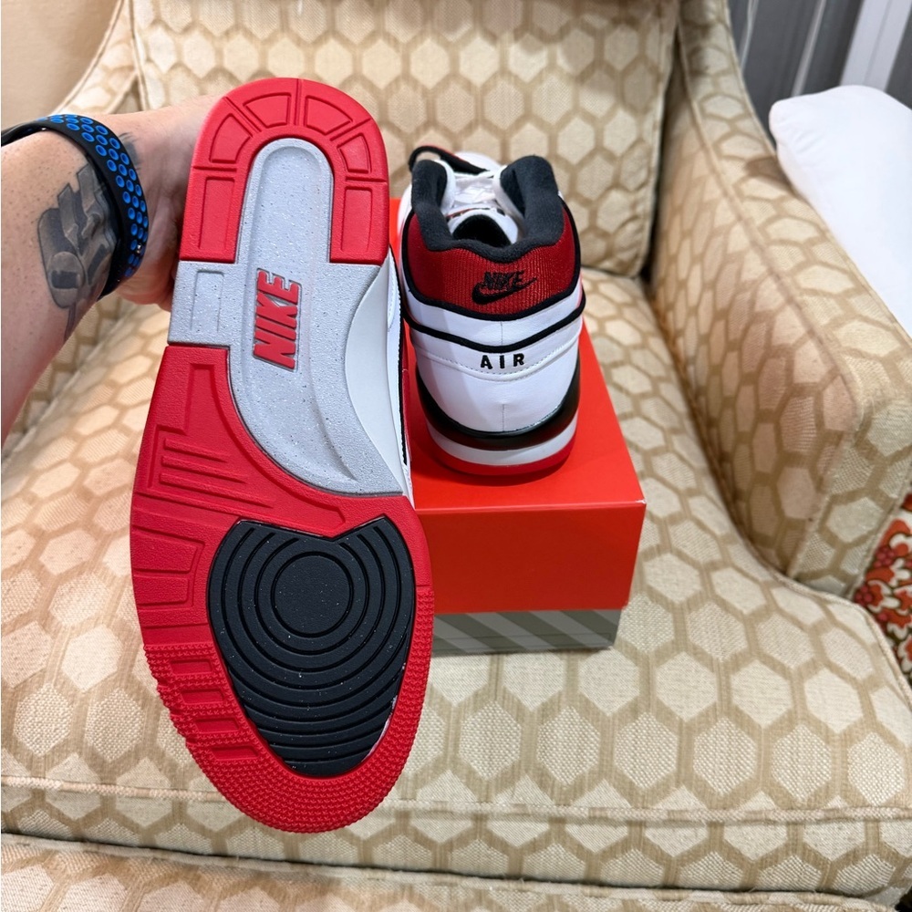 Nike Air Alpha Force 88 SP
Billie Eilish Fire Red White - Size 12M - Picture 5 of 6
